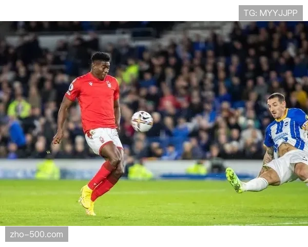 诺丁汉森林与狼队互交白卷 保级战中换人调整未能打破僵局 诺丁汉森林与狼队互交白卷 保级战中换人调整未能打破僵局